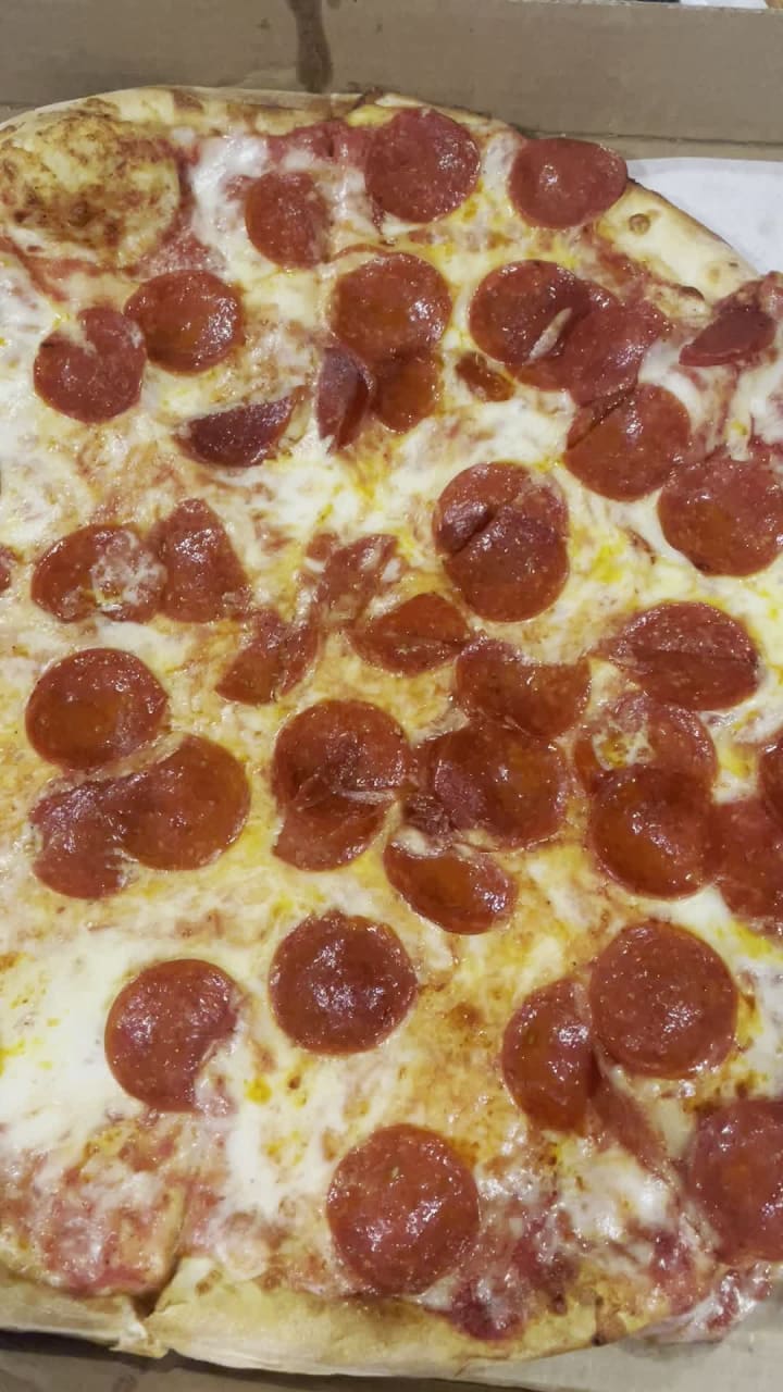 Video review of New York New York Pizza