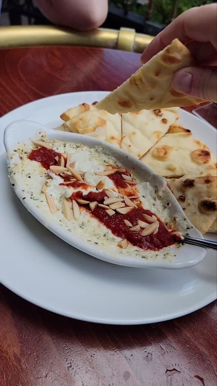 Video review of The Pub