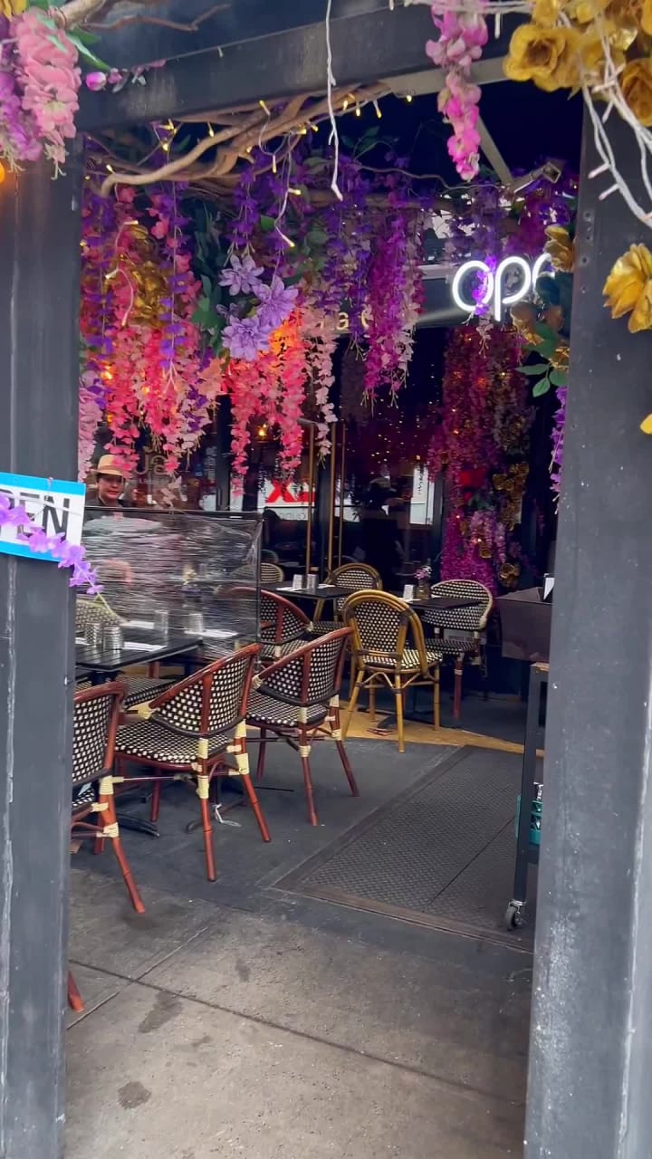 Bua Thai Ramen & Robata Grill