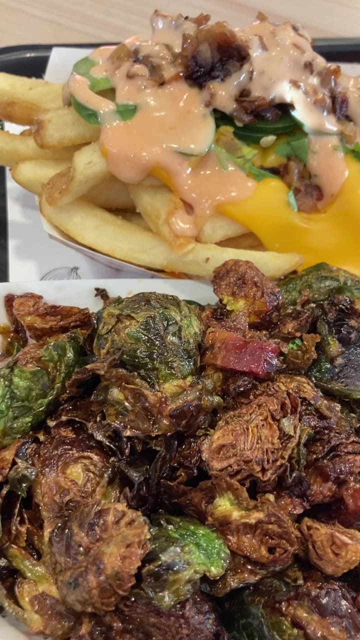 Nonla Burger - Grand Rapids