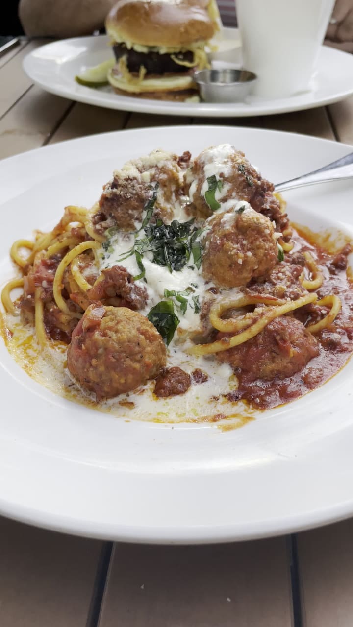 Cooper's Hawk Winery & Restaurant