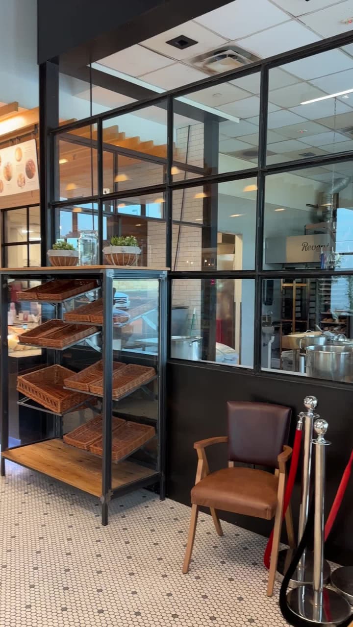 La Panaderia Bakery and Café