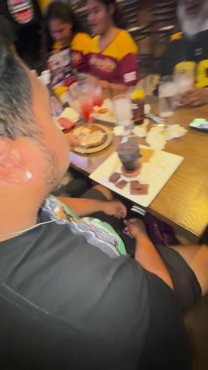 Cold Beers & Cheeseburgers