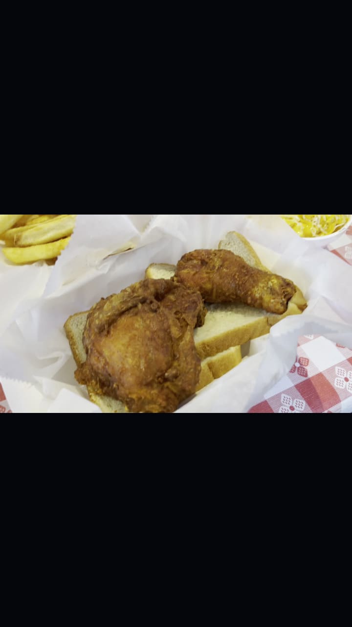 Video review of Gus's World Famous Fried Chicken