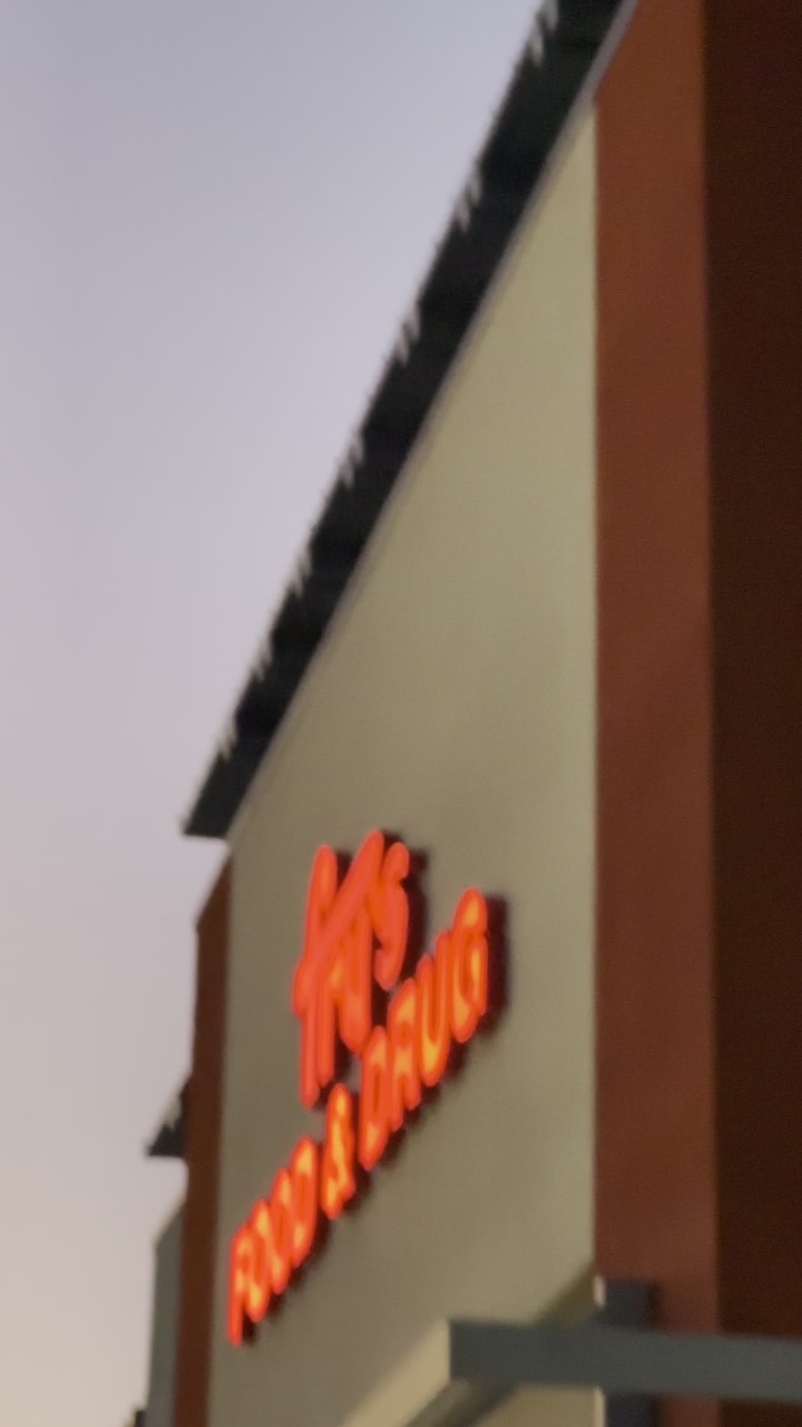 Video review of Fry's Marketplace