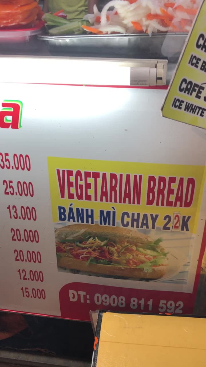 Bánh mì Hoàng Hoa - Bùi Đình Túy