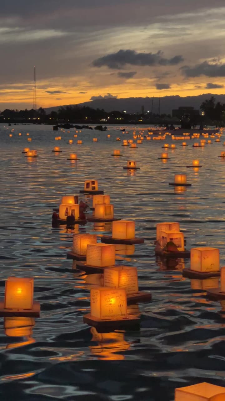 Video review of Ala Moana Beach Park