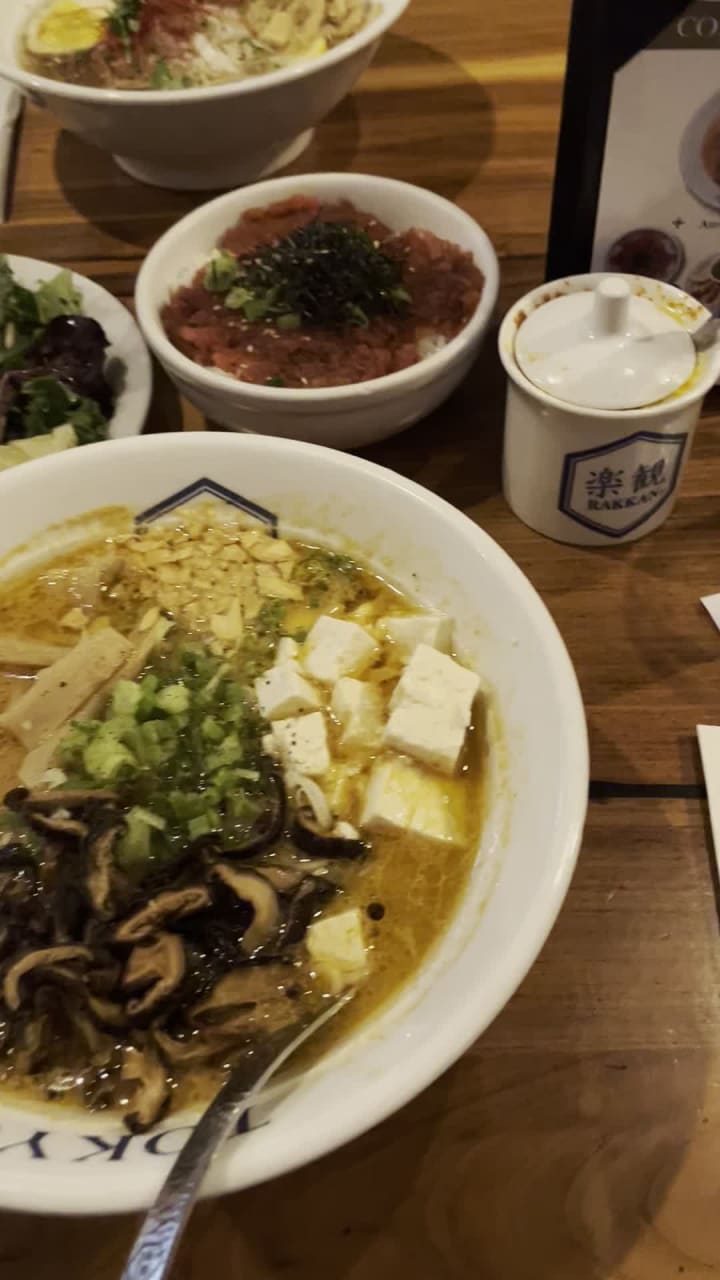 Video review of Rakkan Ramen