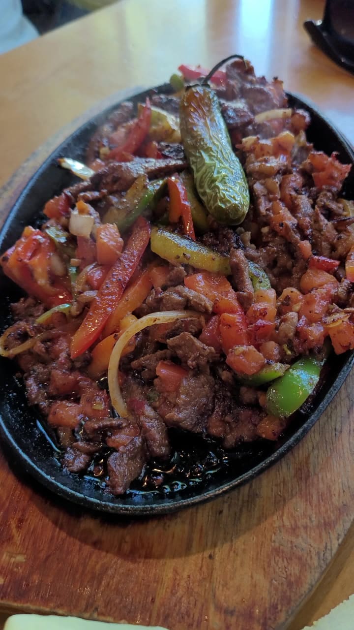 Los Cantaros Restaurant and Taqueria