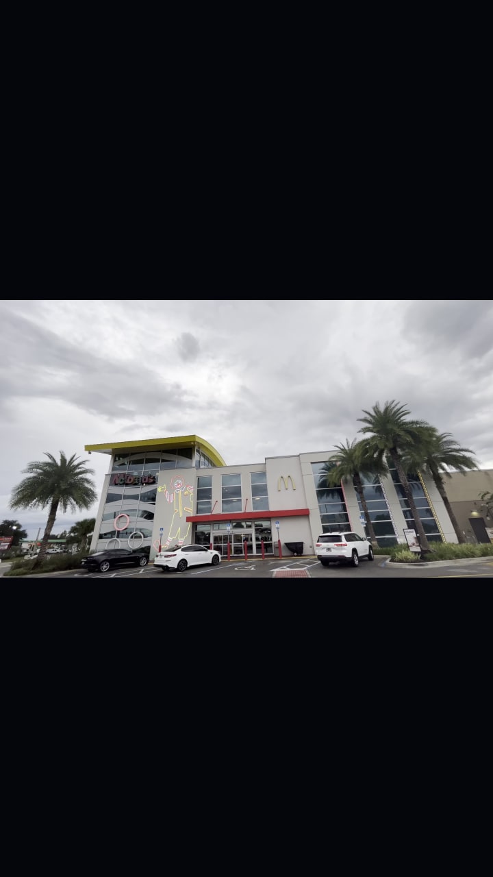 Video review of World's Largest Entertainment McDonald's