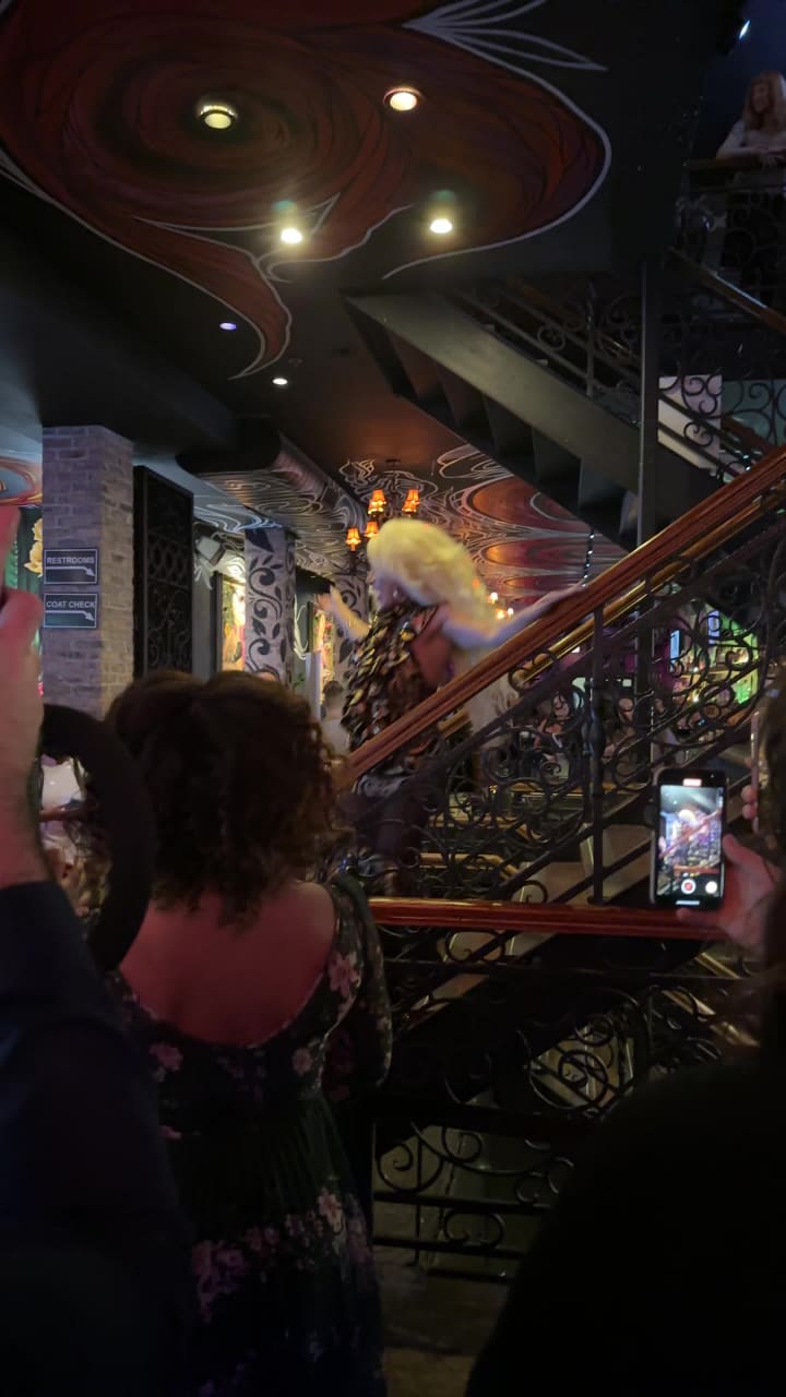 Video review of Moe's Cantina