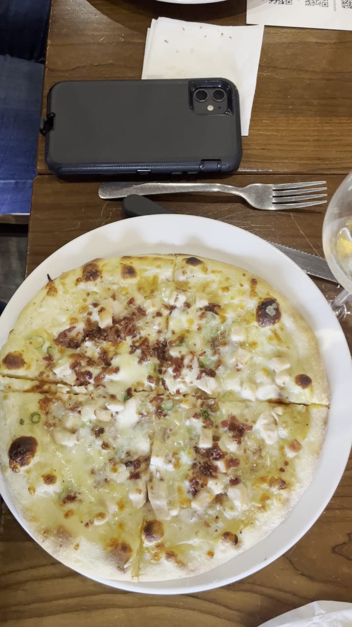 Piz'za-za – Restau | Bar à Vin