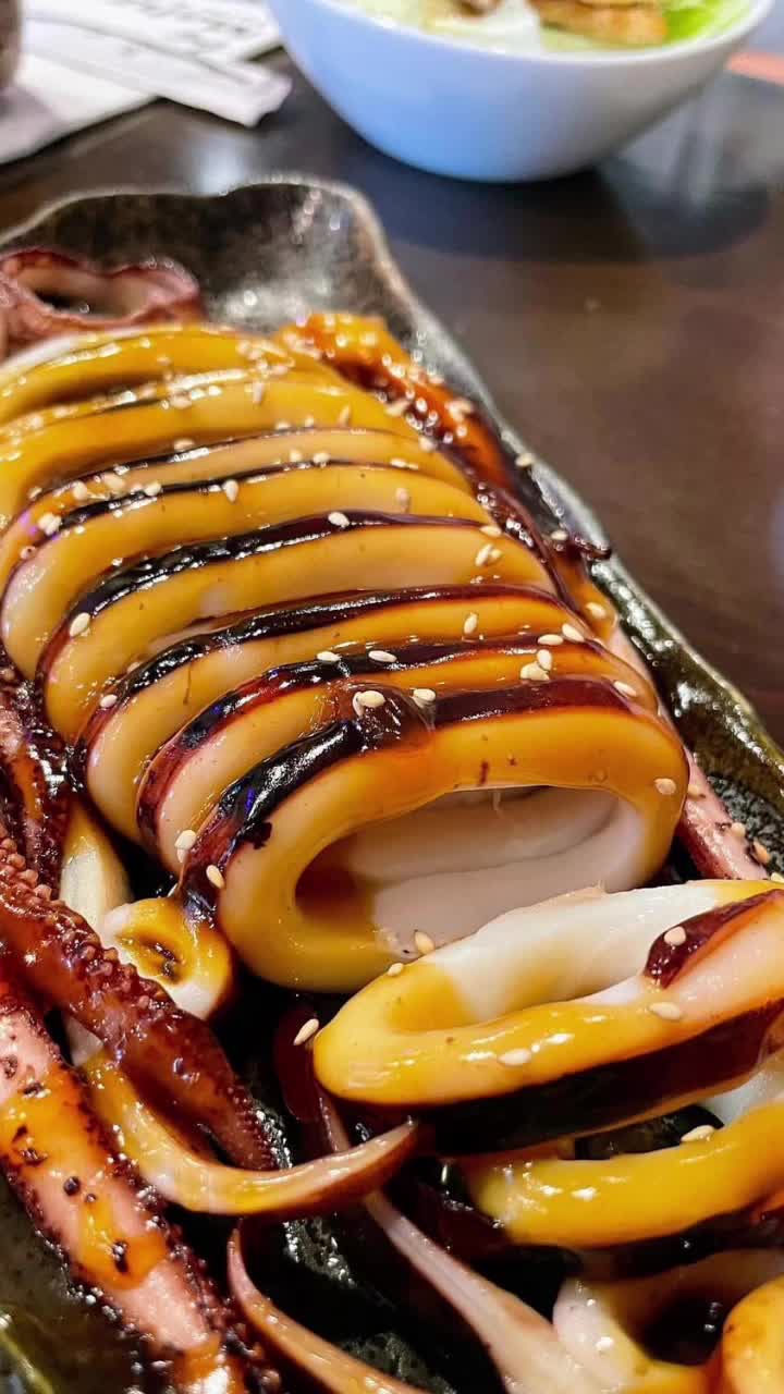 Video review of A'xin Mahzu Sushi & Grill