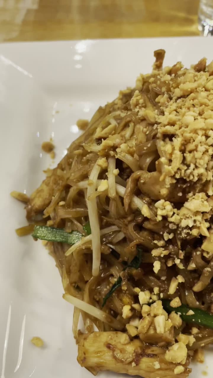 Video review of Khao San Road