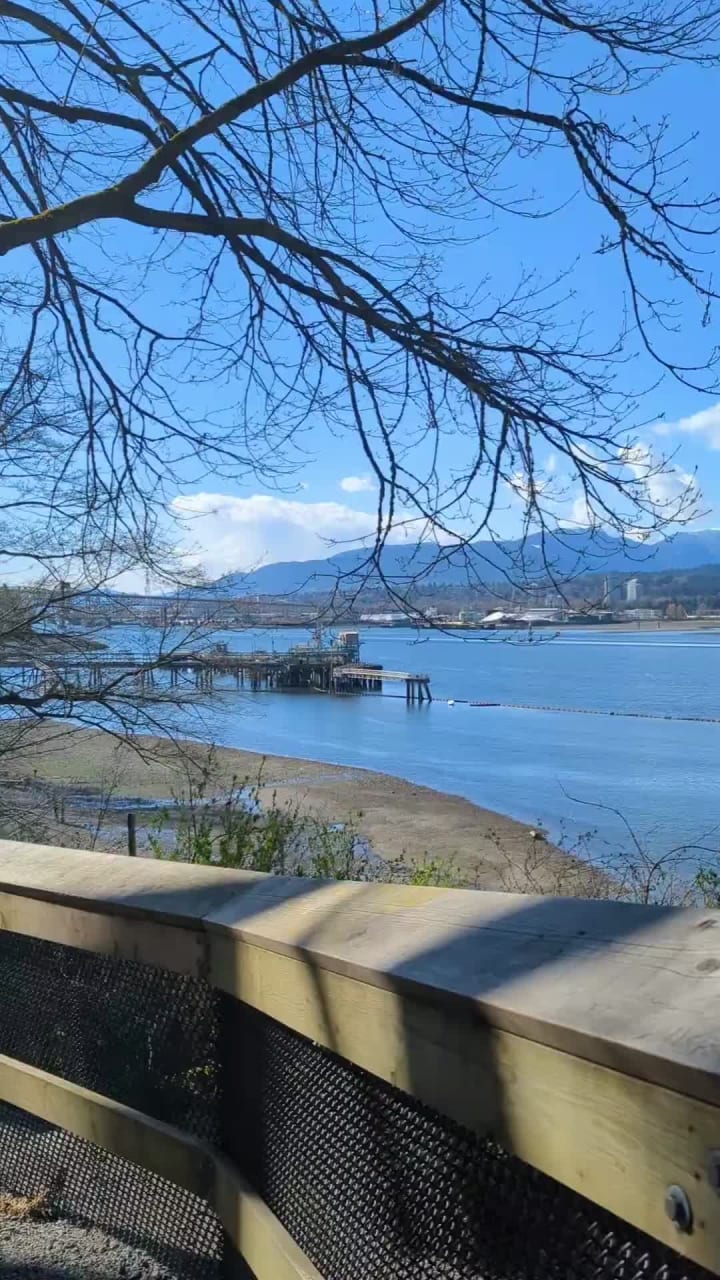 Confederation Park Walking Trail (North)