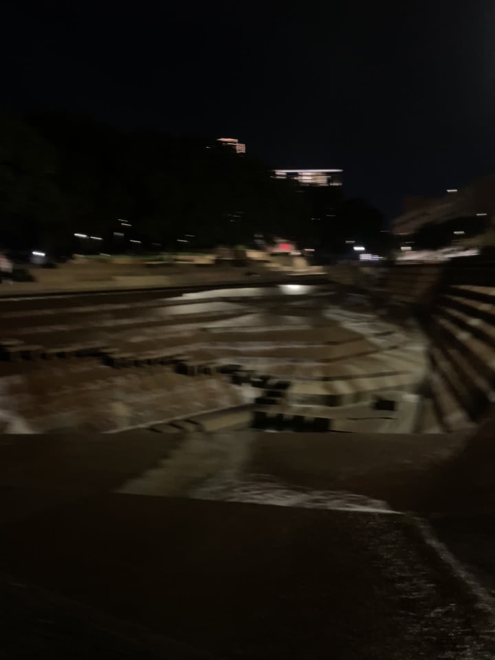 Video review of Fort Worth Water Gardens