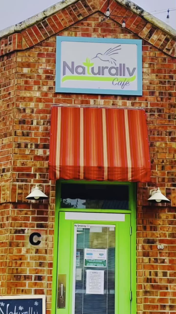 Naturally Cafe