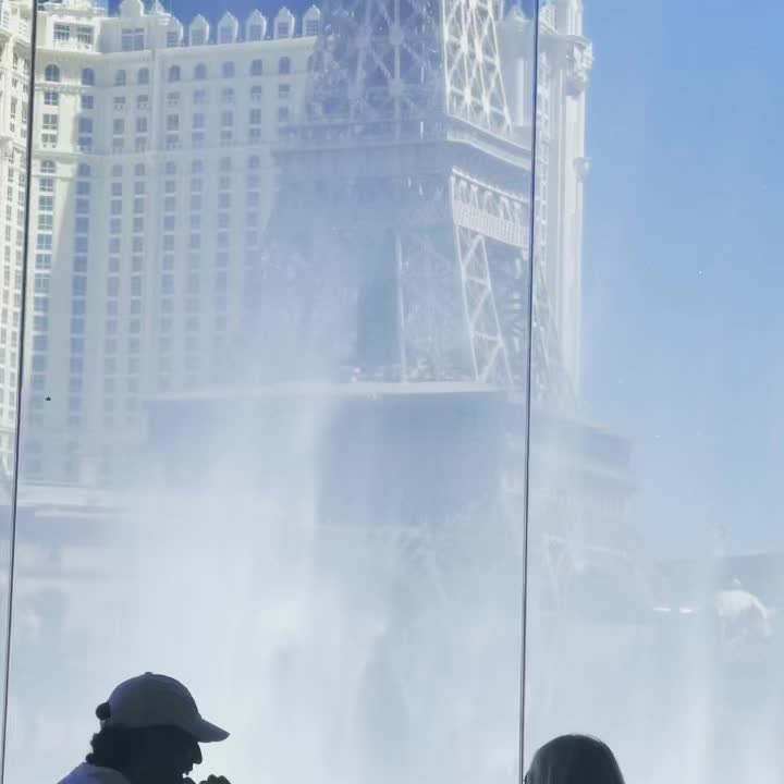 Video review of Lago