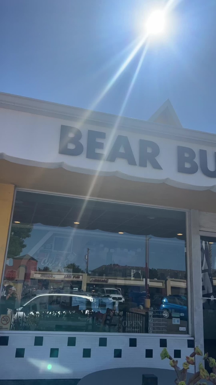 Bear Buns Bakery & Cafe