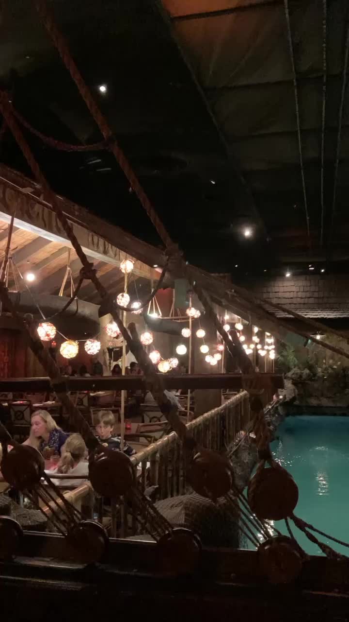 Video review of Tonga Room & Hurricane Bar