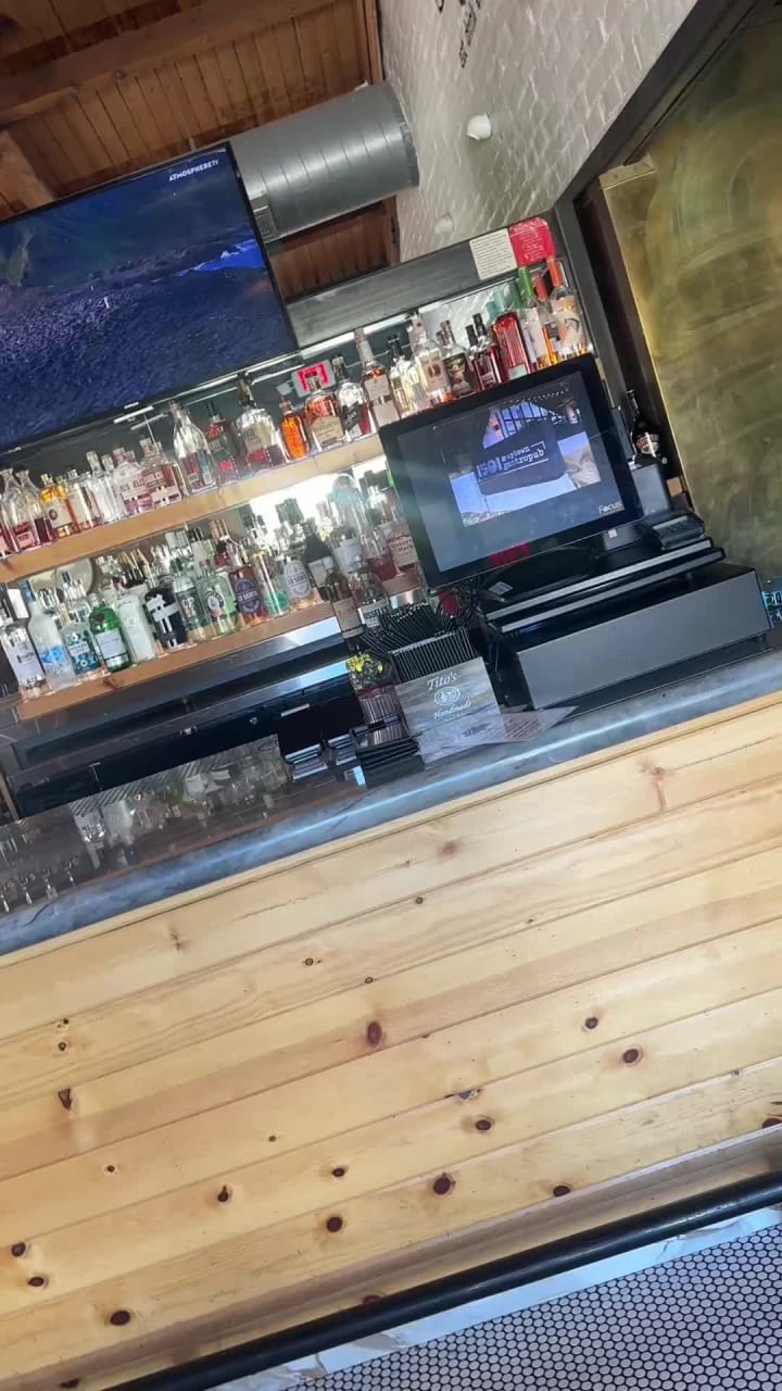 Video review of 1501 Uptown Gastropub