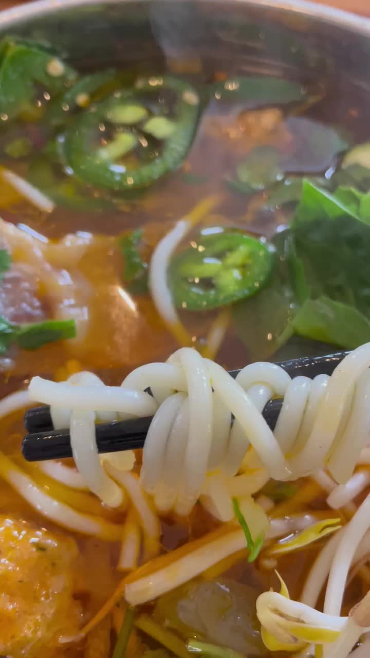 Video review of Pho Bac Súp Shop