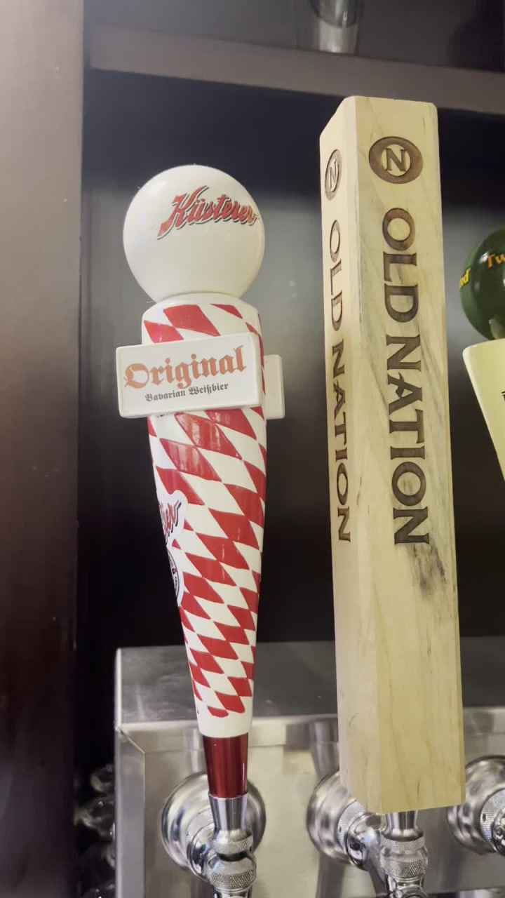 Ganders Restaurant & Lounge