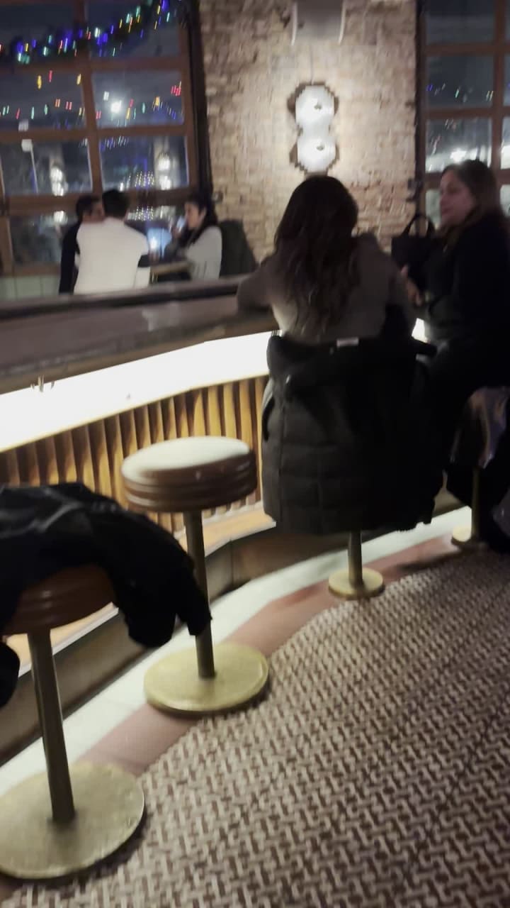 Video review of Estereo