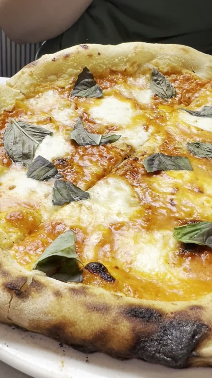 La Pecora Bianca Bryant Park