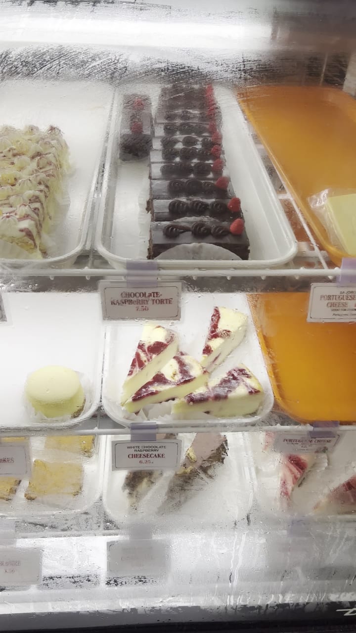 Video review of Provincetown Portuguese Bakery