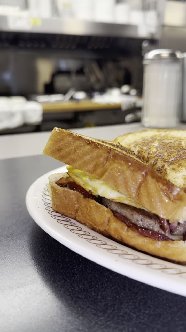 Video review of Waffle House