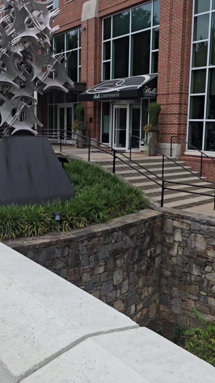 Video review of Halls Chophouse Greenville