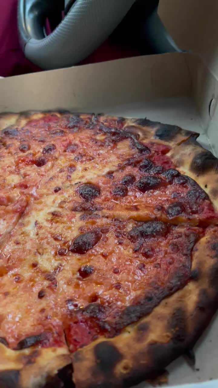 Frank Pepe Pizzeria Napoletana