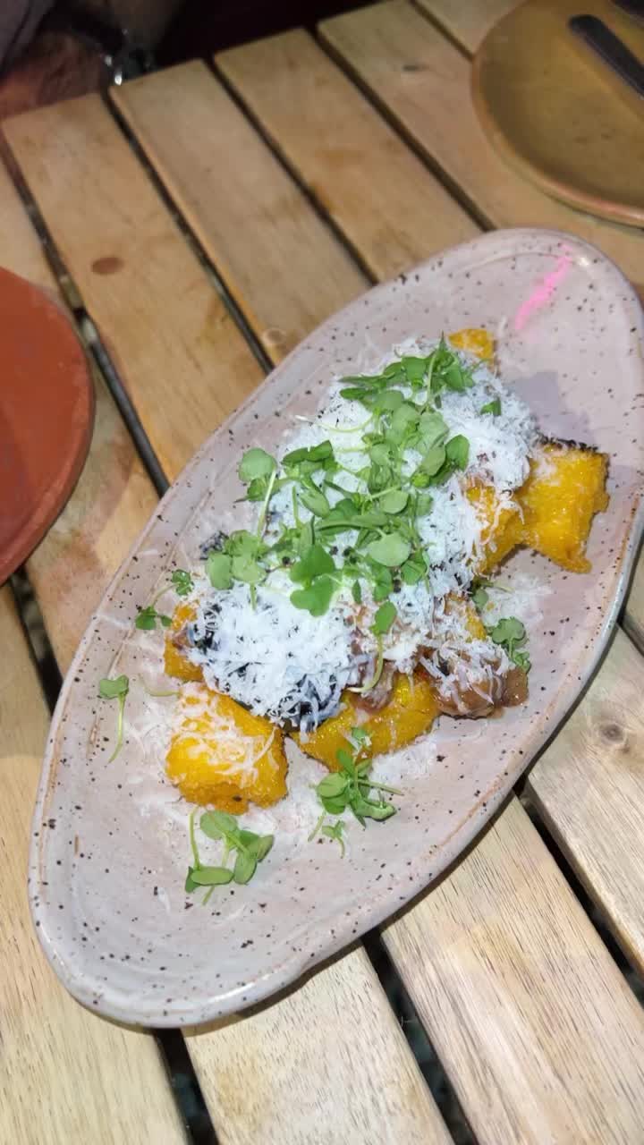 Video review of Boia De