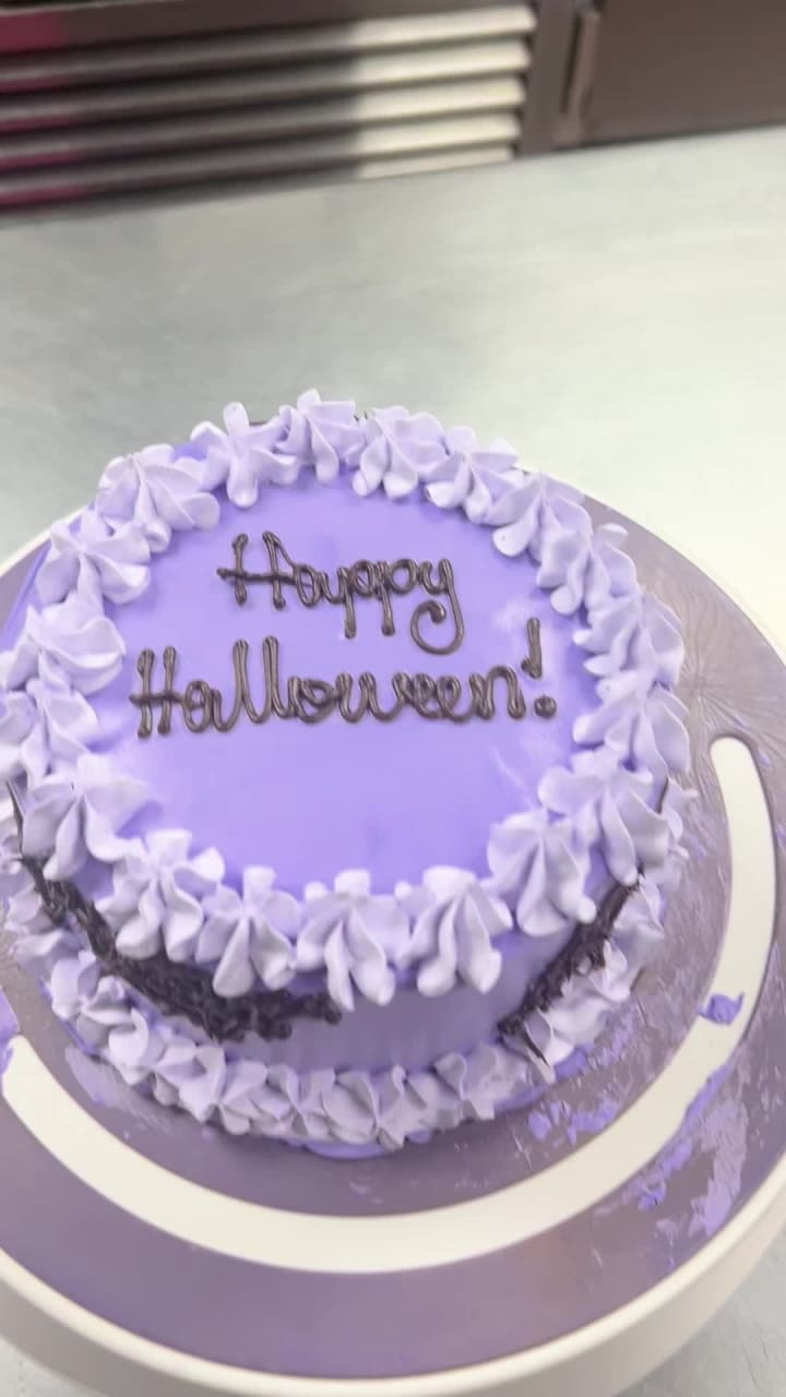 Video review of Marble Slab Creamery