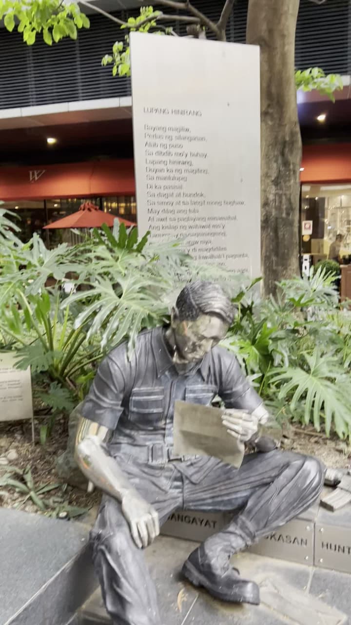 Video review of Bonifacio High Street