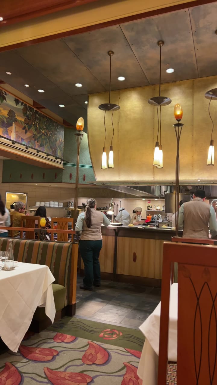 Video review of Disney's Grand Californian Hotel & Spa