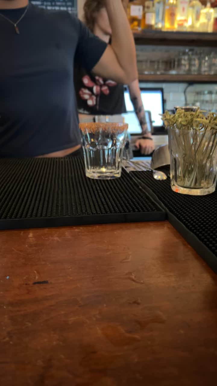 Video review of Radio Coffee & Beer