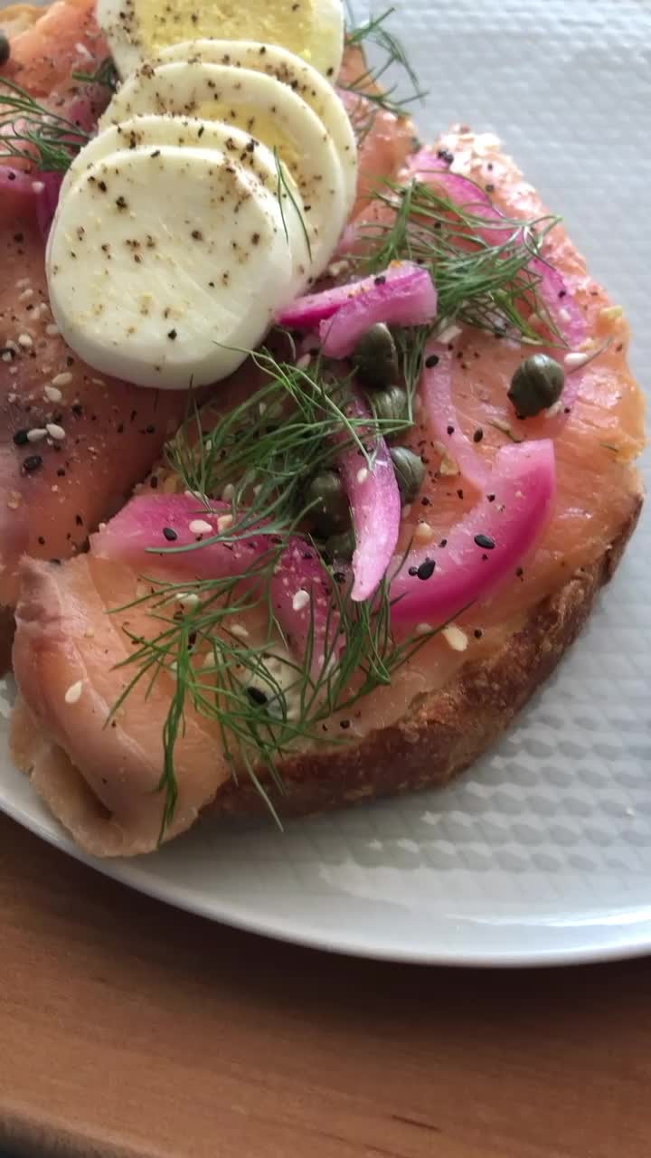 Video review of Craft & Common