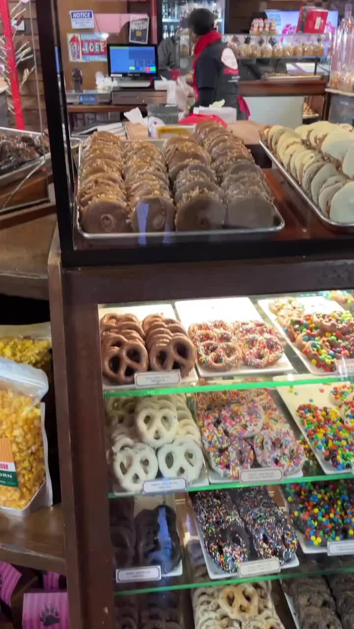 Video review of River Street Sweets