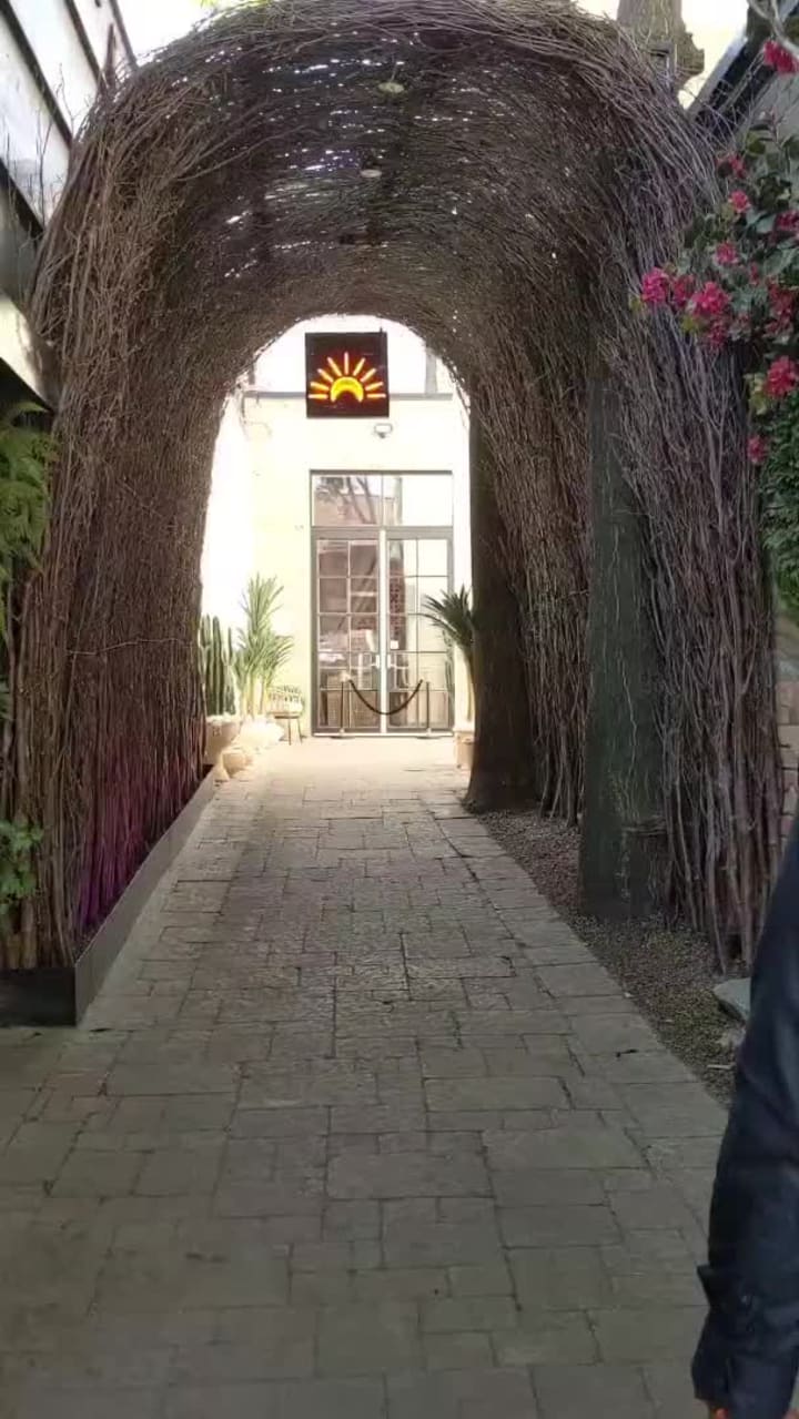 Video review of Soluna