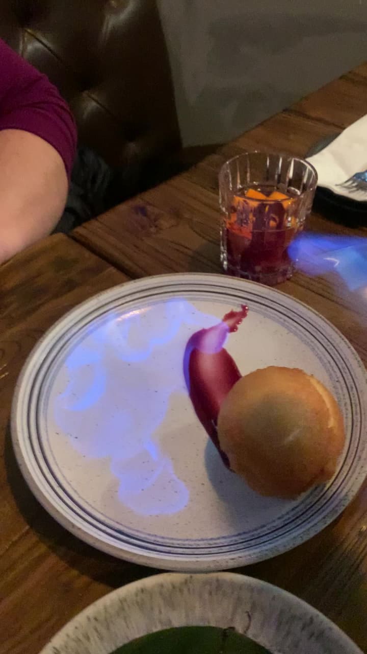 Video review of Bangkok Avenue