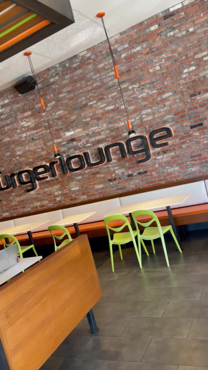 Video review of Burger Lounge