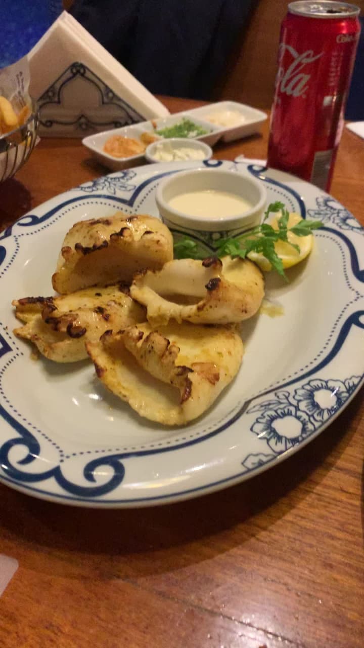 L'wzaar Seafood Restaurant