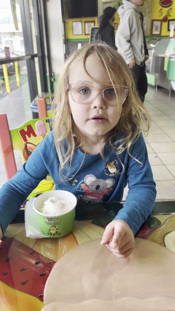 Video review of Mateo's Ice Cream & Fruit Bars