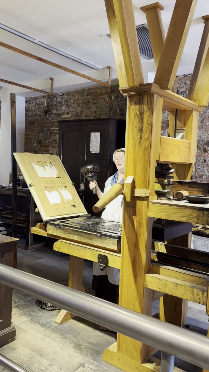 Video review of Franklin Court Printing Office