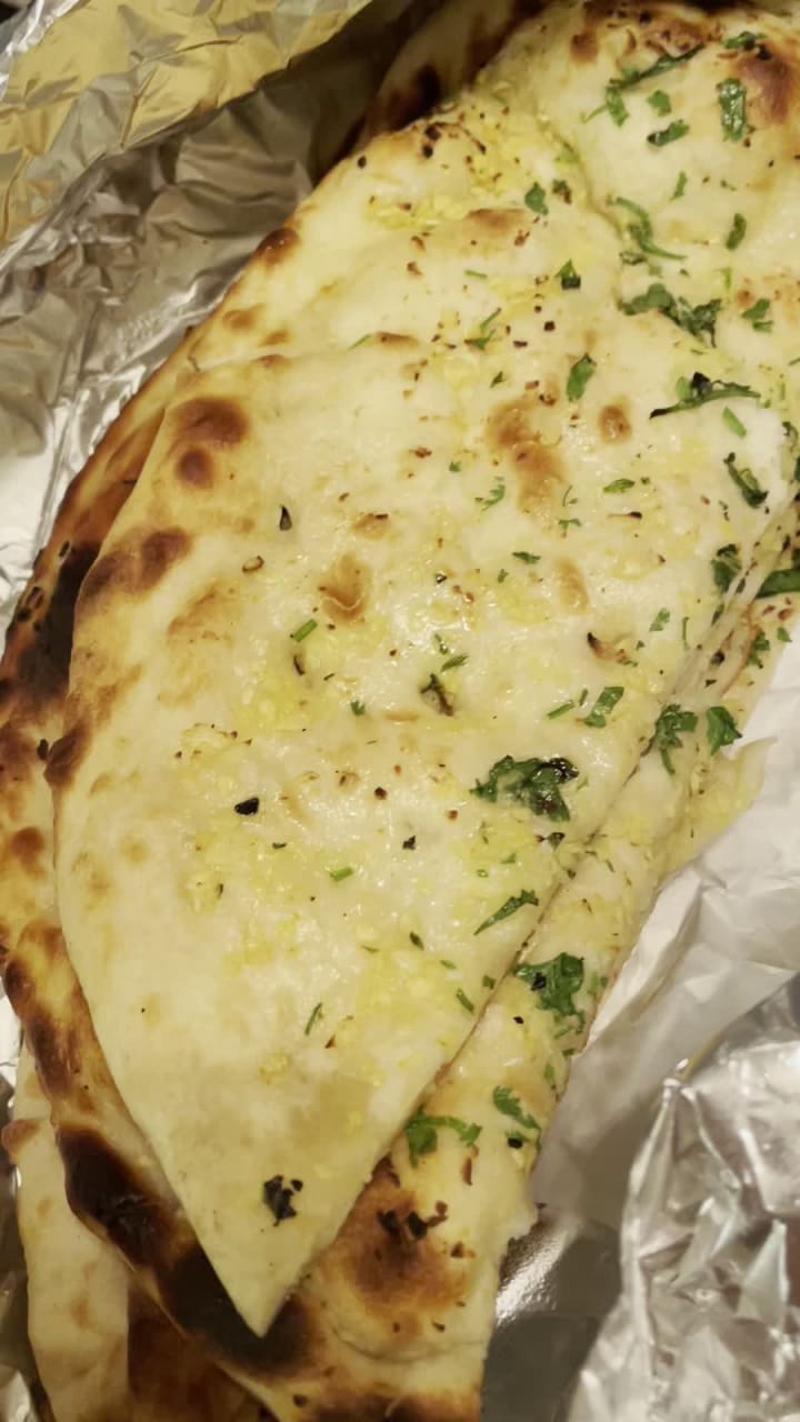 Video review of Paradise Biryani Pointe