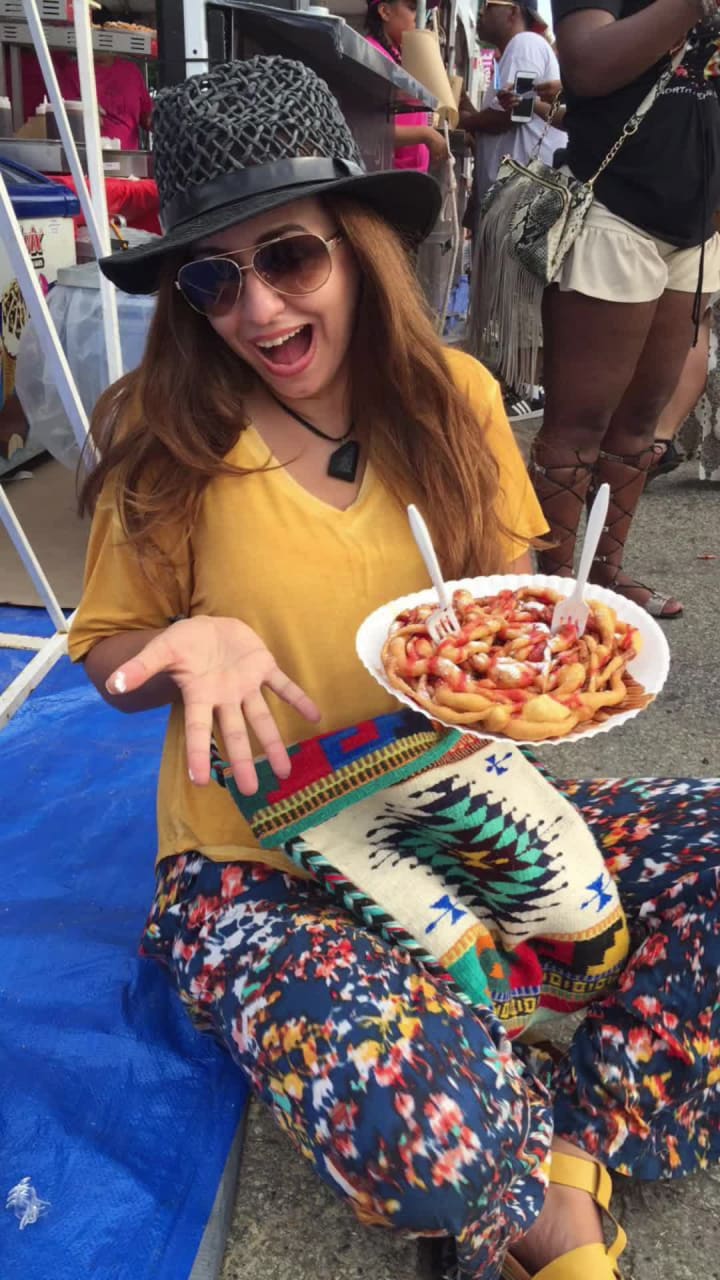 Video review of Clarence Buckingham Memorial Fountain