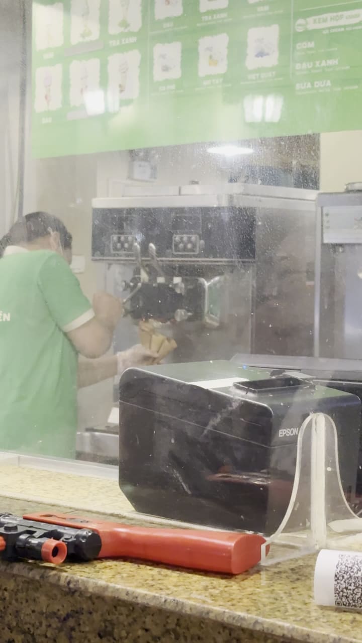 Video review of Kem Tràng Tiền