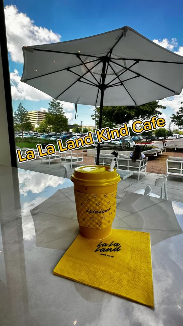 La La Land Kind Cafe